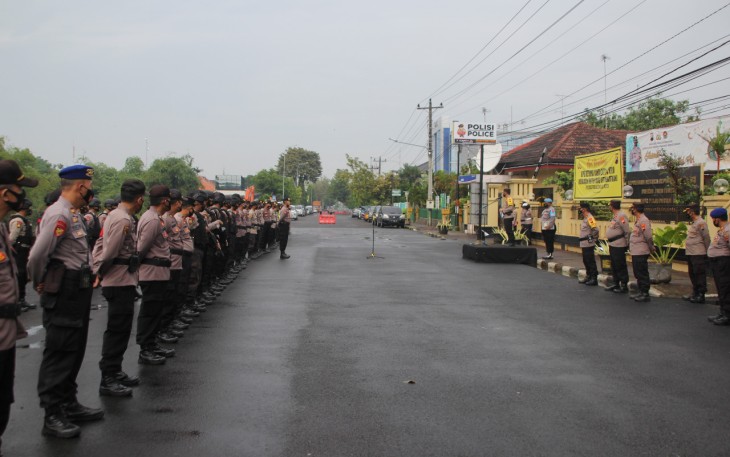 Pelaksanaan Konsolidasi Ops Ketupat Candi 2021 dan KRYD ( Kegiatan Rutin Yang Ditingkatkan) dilaksanakan di Polres Pekalongan Kota Jalan raya Diponegoro no19 Selasa, ( 25/5/2021)
