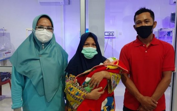 Pilu, Tak Mampu Biayai Persalinan, RSHD dan Baznas Turun Tangan Bantu Warga Kelurahan Sumur Dewa