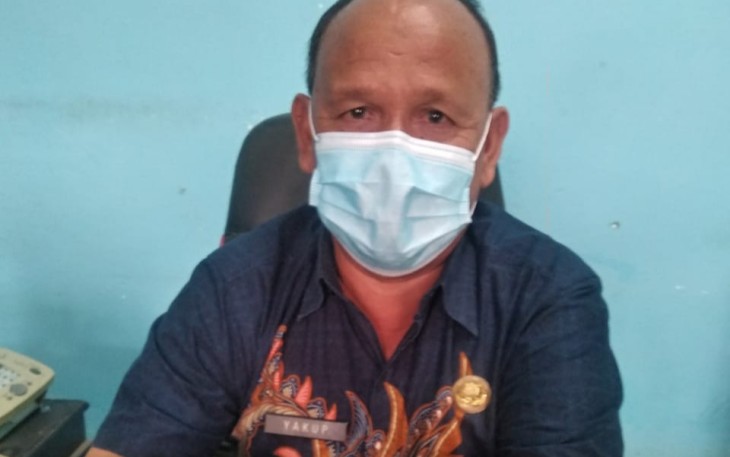Kadisdukcapil Aceh Singkil Yakup Saat Ditemui Diruang Kerjanya