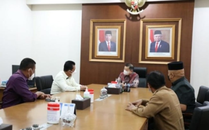Gubernur Prov Kepri Tancap Gas KeBappenas Proses Proyek JBB dan Revitalisasi Pulau Penyengat
