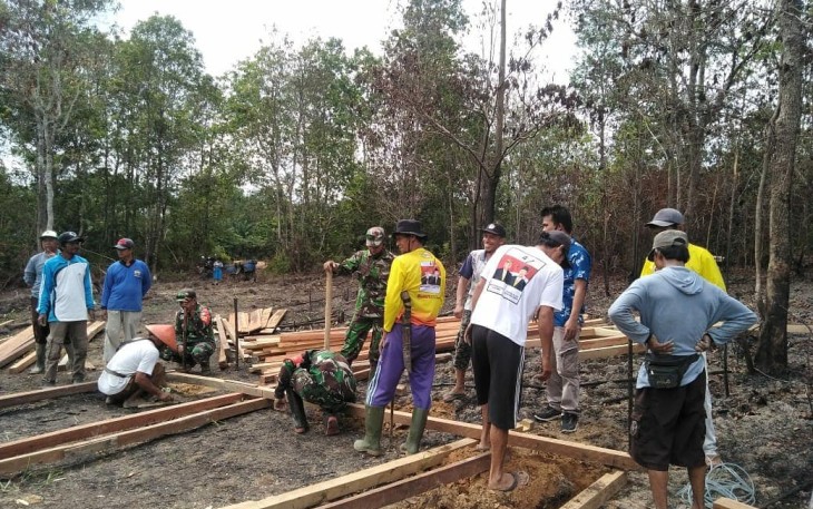 Babinsa Kodim 1203/Ktp Selalu Hadir Ditengah-Tengah Masyarakat, Ini Buktinya