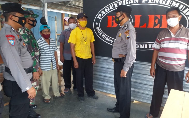 Polsek Weleri Polres Kendal menggelar Sosialisasi Saber Pungli dan berantas aksi premanisme yang bertujuan agar pelayanan kepada masyarakat lebih baik dan bersih dari Pungutan Liar (pungli) dan aksi premanisme,  bertempat di Pos Boler Kompleks Terminal Colt Kecamatan Weleri Kabupaten Kendal, Senin 14/6/2021.