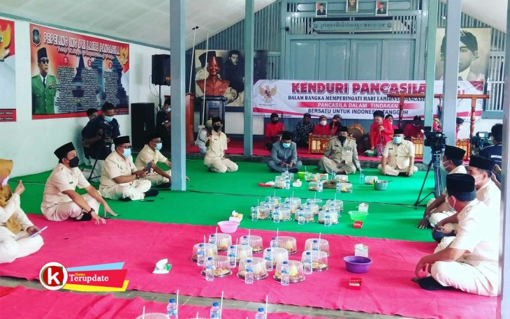 Kenduri Pancasila di Istana Gebang Kota Blitar, Selasa (1/6/2021). (foto : Faisal NR / Klikwarta.com Blitar)