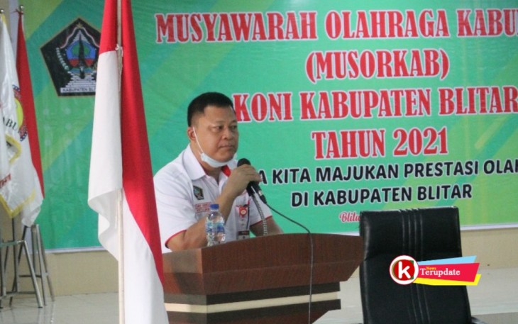 Ketua KONI Kabupaten Blitar Toni Andreas Berikan Sambutan Pada Musorkab KONI Kabupaten Blitar Tahun 2021 (foto : KONI Kabupaten Blitar untuk Klikwarta.com Blitar)