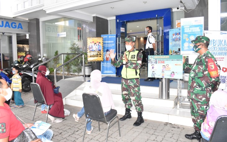 Tak Kenal Lelah Sosialisasi Prokes Jajaran Kodim 0818