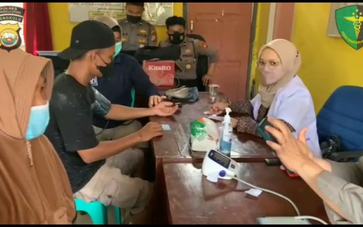 Polres BU Gelar Vaksinasi Keliling Hingga ke Desa-desa