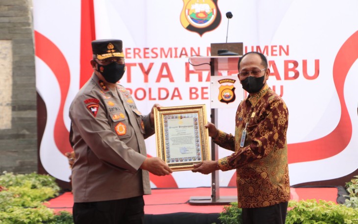 Peresmian Monumen Satya Haprabu Polda Bengkulu dilakukan bersamaan dengan Peresmian 7 bangunan sarana dan prasarana yang ada di Lingkungan Mapolda Bengkulu