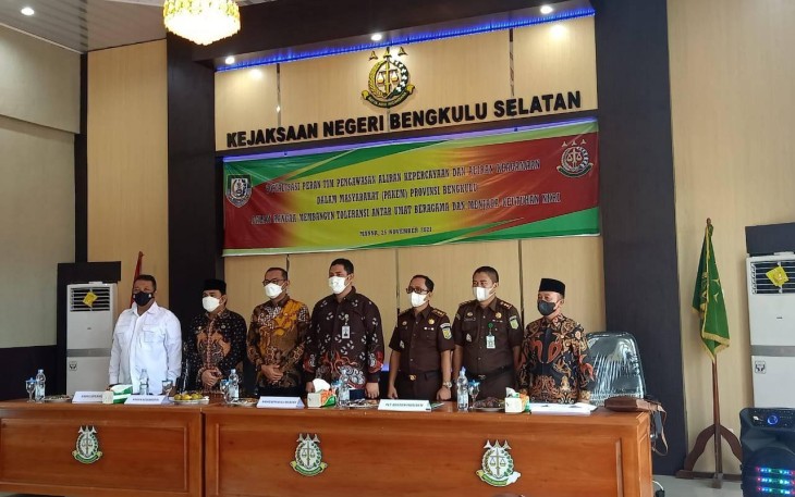 Kaban Kesbangpol Seluma Hadiri Sosialisai Peran Tim Pakem