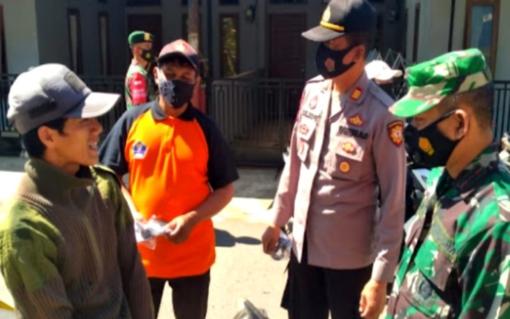 Jajaran Personel Polsek Singajaya Polres Garut menggelar operasi yustisi