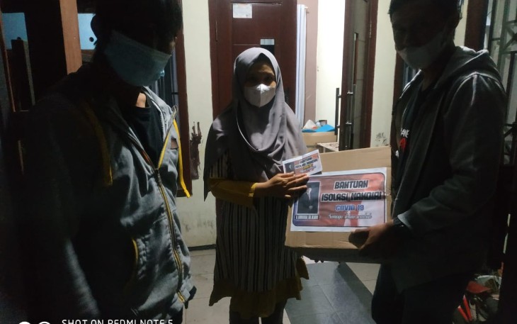 PPKM Darurat, H.Gunawan Salurkan Bantuan untuk Warga Isoman