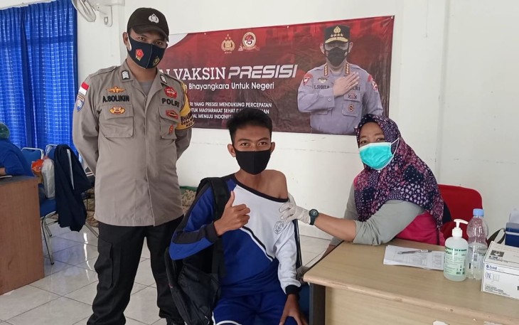 Polres Bintan Laksanakan Vaksinasi Massal Untuk Anak Usia 12-17 Tahun
