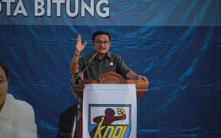 Walikota Bitung Maurits Mantiri MM saat memberikan sambutan pada musda KNPI kota Bitung