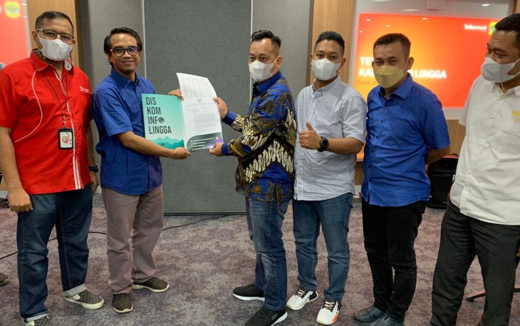 Minimnya Jaringan Internet di Beberapa Lokasi, Pemkab Lingga Temui Telkomsel