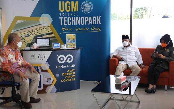 Ketua DPD RI saat kunjungi  pusat laboratorium GeNose UGM beberapa waktu yang lalu 