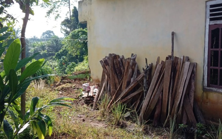 Rumah terdampak longsor. Foto.klikwarta