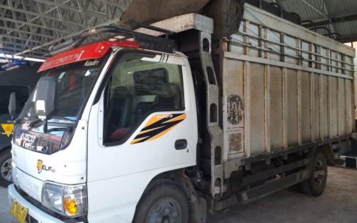Mobil Yang Digunakan Untuk Langsir BBM Bersubsidi dari Sumbar