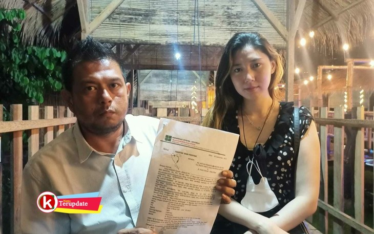 Devi Candra Febriana bersama Kuasa Hukumnya Sintua Widhiatmoko, S.H. (foto : Klikwarta.com)