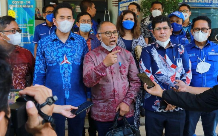 Kuasa Hukum Partai Demokrat Bambang Widjojanto