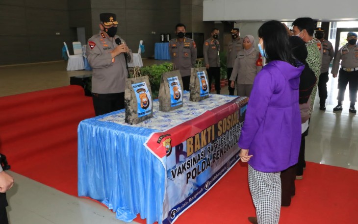 Hari Kedua Serbuan Vaksinasi, Kapolda Ajak Masyarakat Sukseskan Capaian Vaksinasi 70%