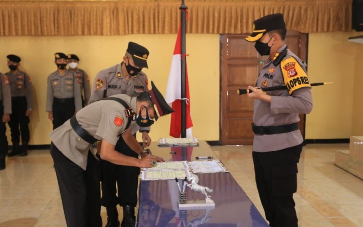 Kapolres Pimpin Sertijab Beberapa Kapolsek di Jajaran Polres Garut