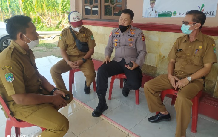 Kapolsek Kertajati Kunjungi Kantor Desa Pakubeureum