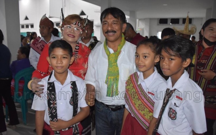 Ilustrasi peserta lomba Tutur Adat Suku Timor 