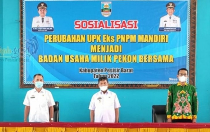 Pembukaan Sosialisasi UPK Eks-PNPM Mandiri Menjadi BumDes di GSG Selalaw Labuhan Jukung, Kecamatan Pesisir Tengah, Kamis (07/04/2022).