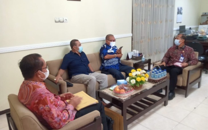 Kunjungan Komisi C DPRD Jatim ke UPT Pengelolaan Pendapatan Daerah Badan Pendapatan Daerah ( Bapenda) Provinsi Jawa Timur  Pendapatan Provinsi di Kabupaten Lumajang dan Kabupaten Situbondo, Jumat (10/6/2022).