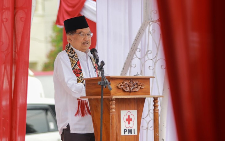Ketua Umum Palang Merah Indonesia (PMI) M. Jusuf Kalla saat memberikan sambutan, Selasa (9/8/2022). 