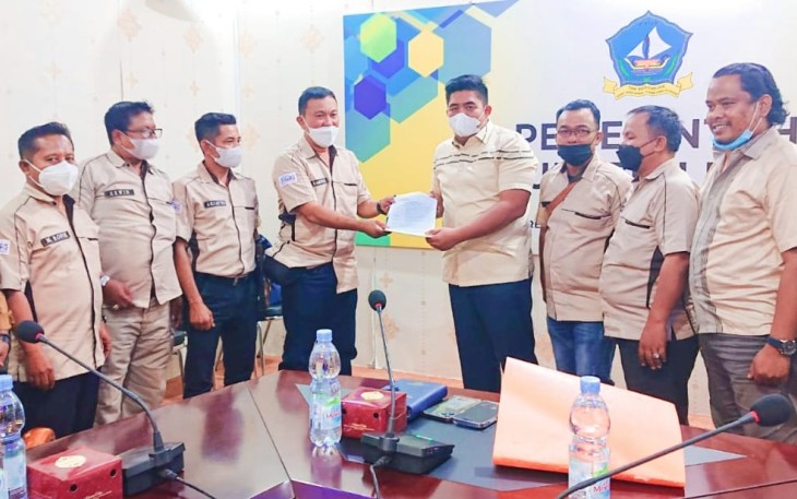 Serikat Media Siber Indonesia (SMSI) Bintan menggelar silaturahmi bersama Plt Bupati Bintan Roby Kurniawan