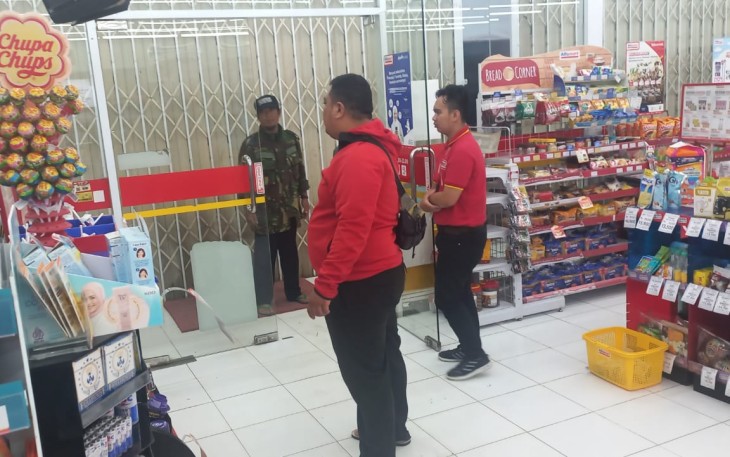 Polisi saat Olah TKP 