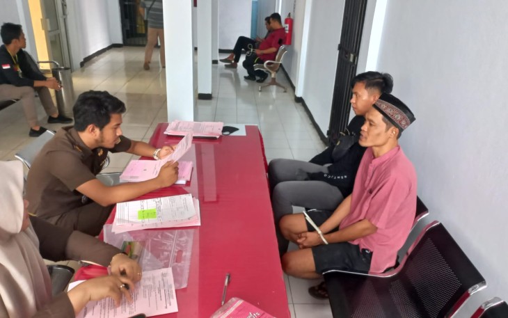 Satu Tersangka Narkoba di Polres Bengkulu Utara saat Dilimpahkan ke Jaksa 