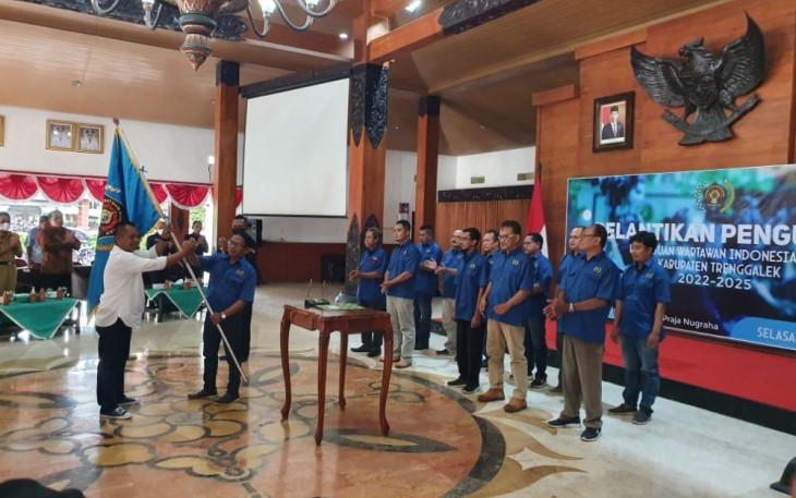 Pelantikan Pengurus PWI Trenggalek Masa Bakti 2022-2025
