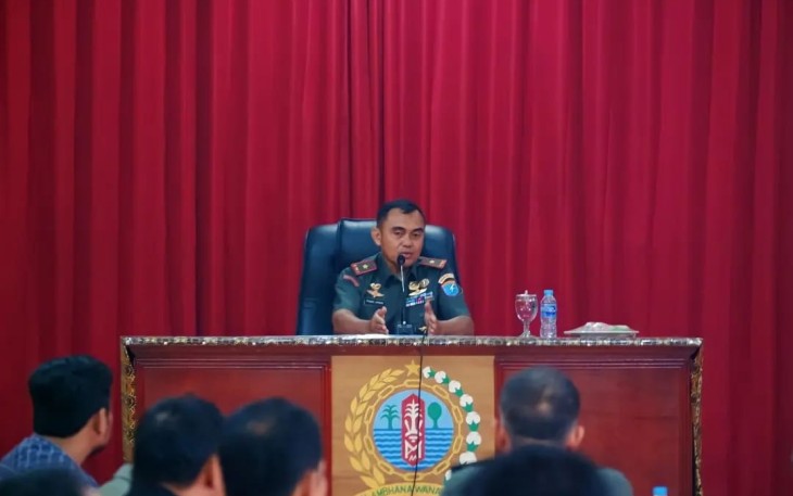 Danrem 121/Abw Brigjen TNI Pribadi Jatmiko saat coffee morning 