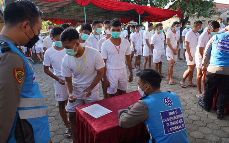 Ratusan Remaja saat Ikuti seleksi Tamtama Polri di Polda Jateng