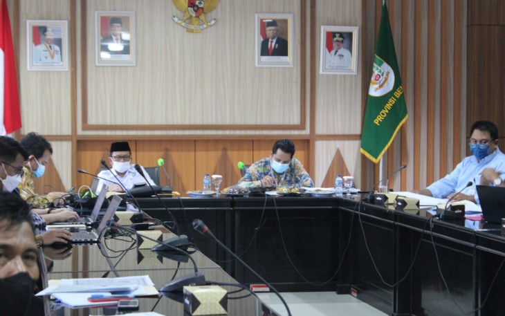 Rapat Monev yang dipimpin Sekda Provinsi Bengkulu Hamka Sabri