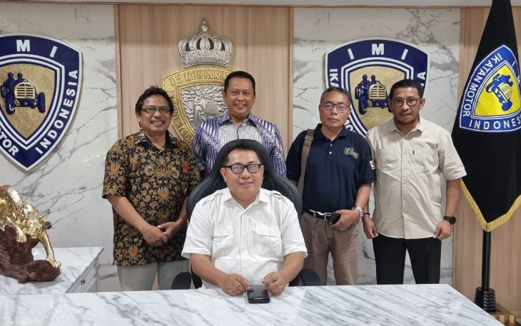 Ketua Umum Serikat Media Siber Indonesia (SMSI) Pusat Firdaus menemui Ketua Majelis Permusyawaratan Rakyat (MPR) RI Bambang Soesatyo