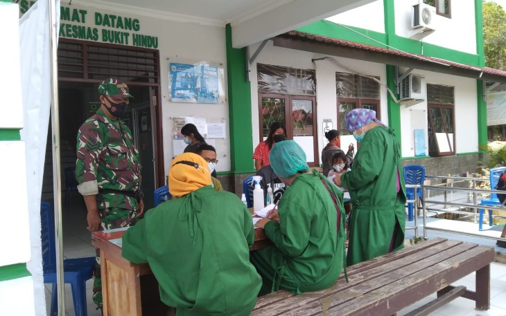 Pelaksanaan vaksinasi boster di Puskesmas Bukit Hindu Jl. Kinibalu Nomor 69 Kecamatan Jekan Raya, Kota Palangka Raya