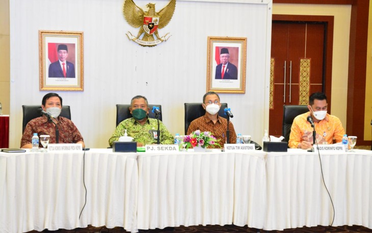 Rapat Evaluasi Pemprov Kepri, di Aula Wan Sri Beni, Dompak, Tanjungpinang
