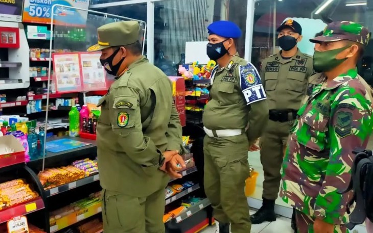 Babinsa Katingan Hilir Bersama Satgas Covid-19 Gelar Ops Yustisi, Guna Tekan Penyebaran Covid-19