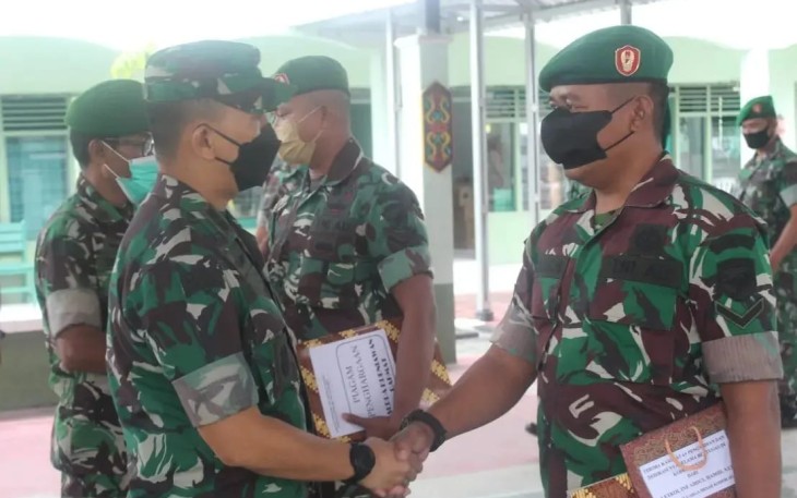 Dandim 1015/Sampit Pimpin Upacara Korp Raport Pindah Satuan 