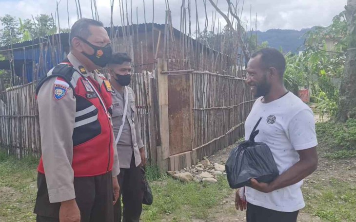 Jalin Silaturahmi Bersama Tokoh Masyarakat di Kampung Okmakot 