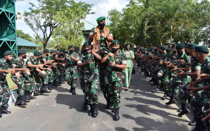 Tiga Pesan Pangdam Kasuari Untuk Prajurit Yonif RK 762/VYS