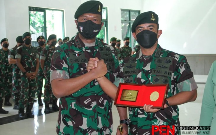 Danbrigif Mekanis 1 PIK/JS Gelar Korps Raport Pindah Satuan