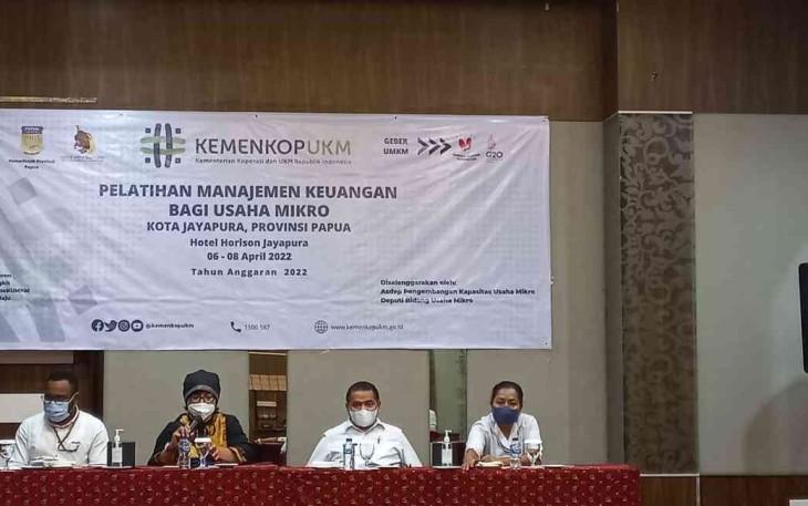 KemenKopUKM Gelar Pelatihan Manajemen Keuangan Usaha Mikro di Tanah Papua