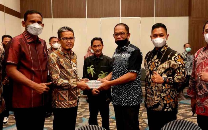 Prof. Nelson Pomalinggo: Saatnya Kita Bangkitkan Kembali Produksi Minyak Goreng Kelapa