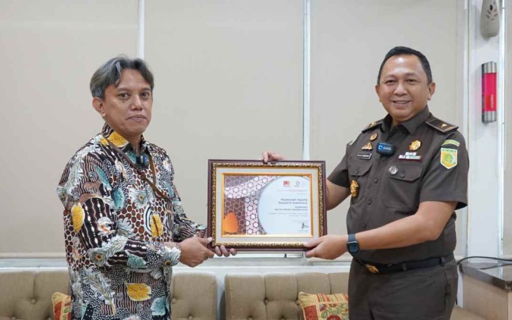 Kejaksaan Agung RI Terima Penghargaan Kategori Terpopuler di Media Cetak Tahun 2021