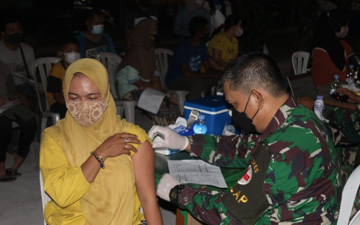 Tak Kenal Lelah dan Bersemangat, Kodim Sampit Gencarkan Vaksinasi Mobile