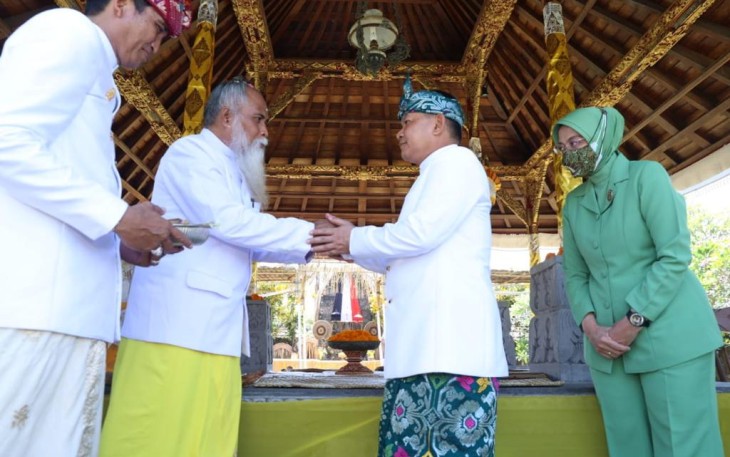 Di Gianyar, Kasad Dianugerahi Ksatria Padma Negara