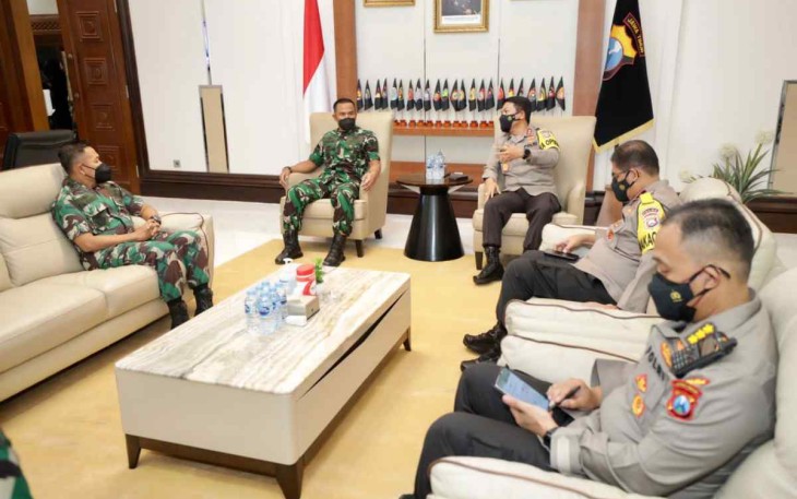 Kunjungan Kerja Dankodiklatal ke Kapolda Jatim